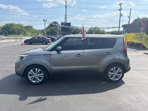 2016 Kia Soul +