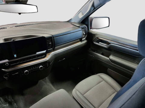 2025 GMC Sierra 1500 Elevation Standard