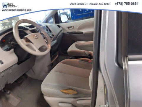 2011 Toyota Sienna Base 7-Passenger