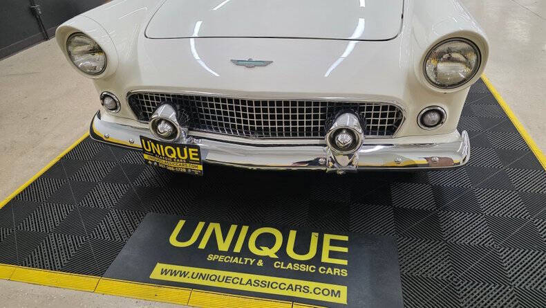 1956 Ford Thunderbird