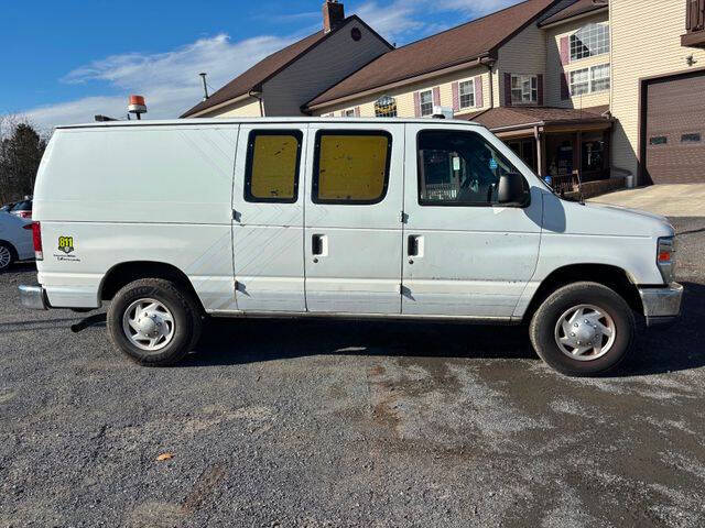 2013 Ford E-Series E-350 SD