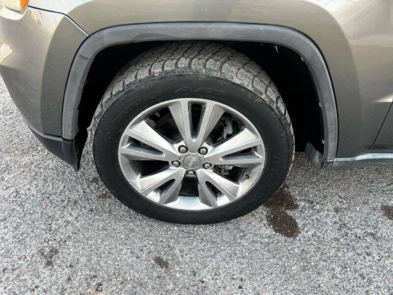 2012 Jeep Grand Cherokee Laredo