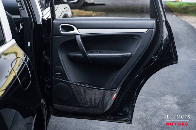 2004 Porsche Cayenne S