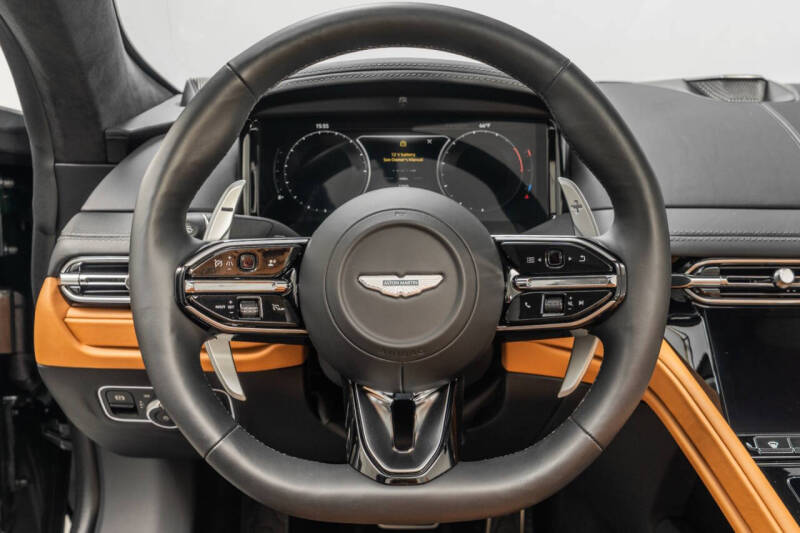 2025 Aston Martin DB12 Volante