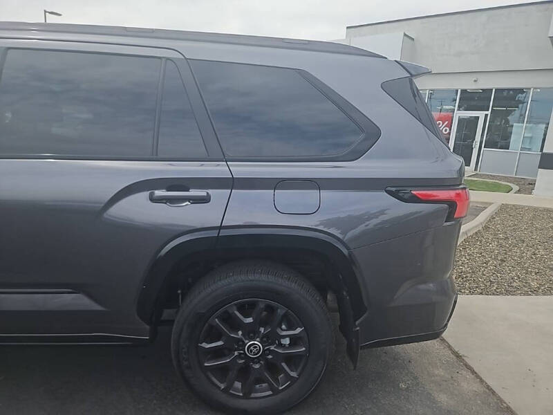 2024 Toyota Sequoia Platinum