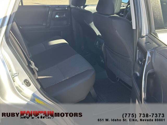 2022 Toyota 4Runner TRD Off-Road