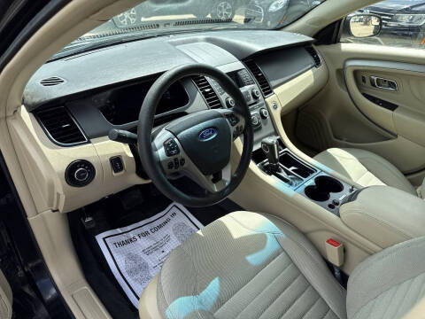 2018 Ford Taurus SE