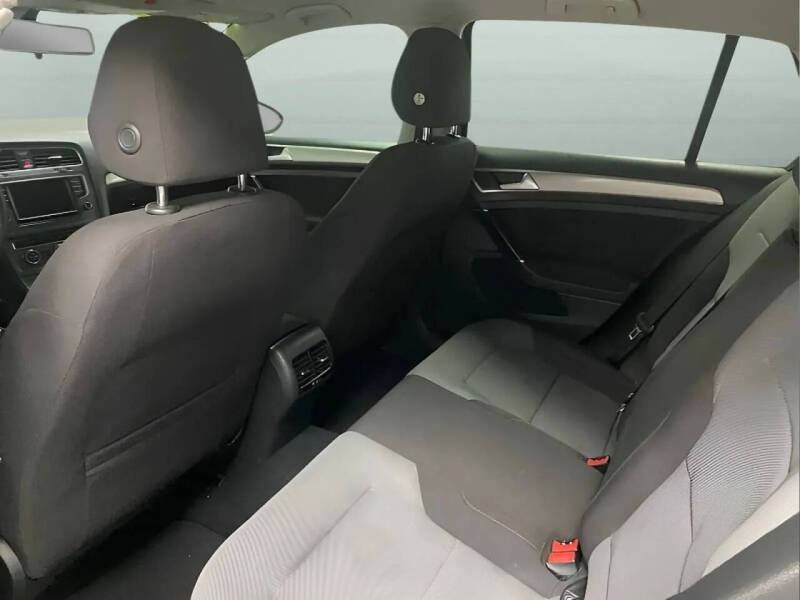 2016 Volkswagen e-Golf SE