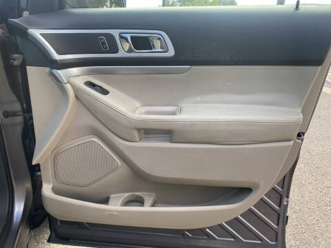 2011 Ford Explorer XLT