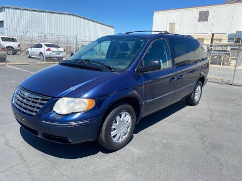 2005 Chrysler Town and Country for sale at Golden Deals Motors in Sacramento CA
