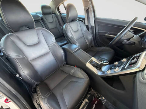 2017 Volvo S60 T5 Dynamic