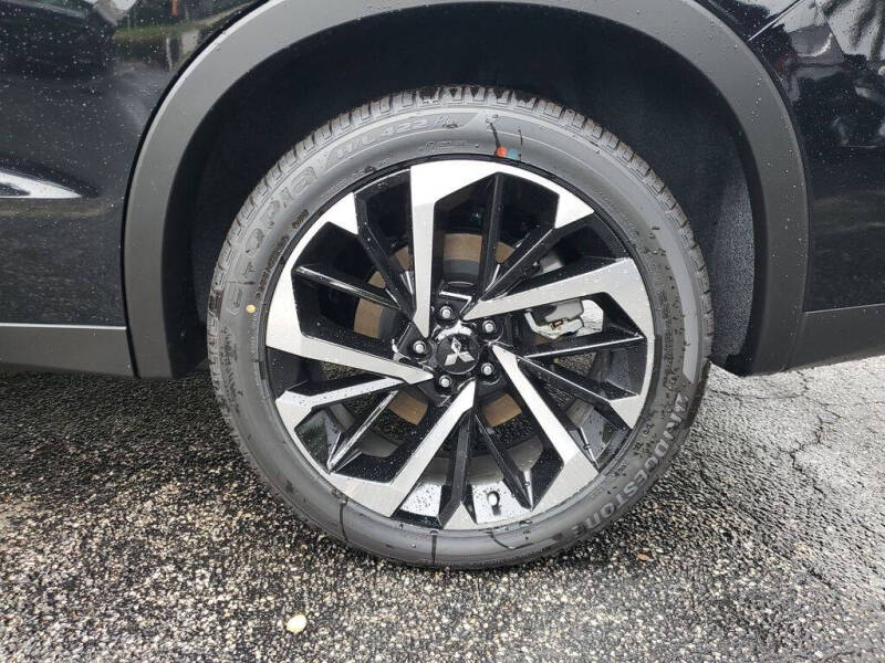 2025 Mitsubishi Outlander PHEV SE