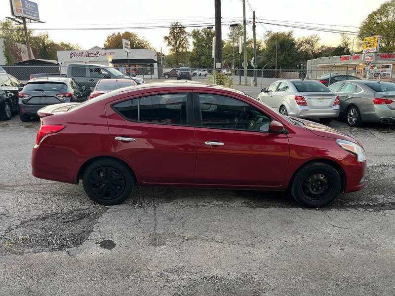 2019 Nissan Versa SV