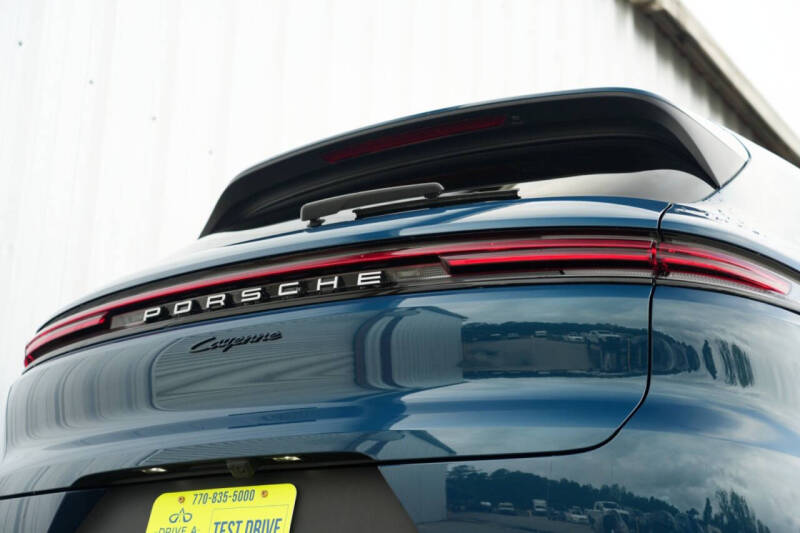 2024 Porsche Cayenne E-Hybrid