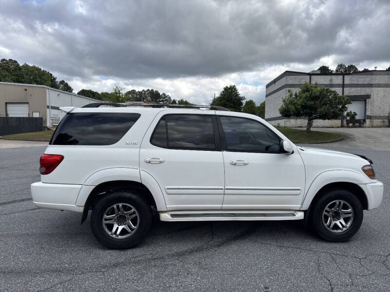 2005 Toyota Sequoia SR5