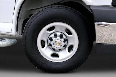 2024 Chevrolet Express 2500