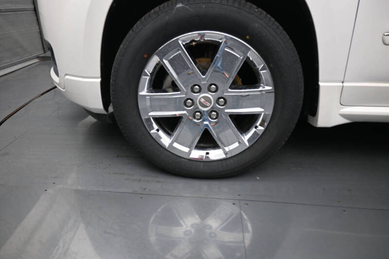 2016 GMC Acadia Denali