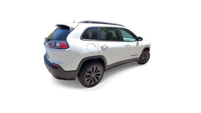 2021 Jeep Cherokee for sale at Bowman Auto Center in Clarkston, MI