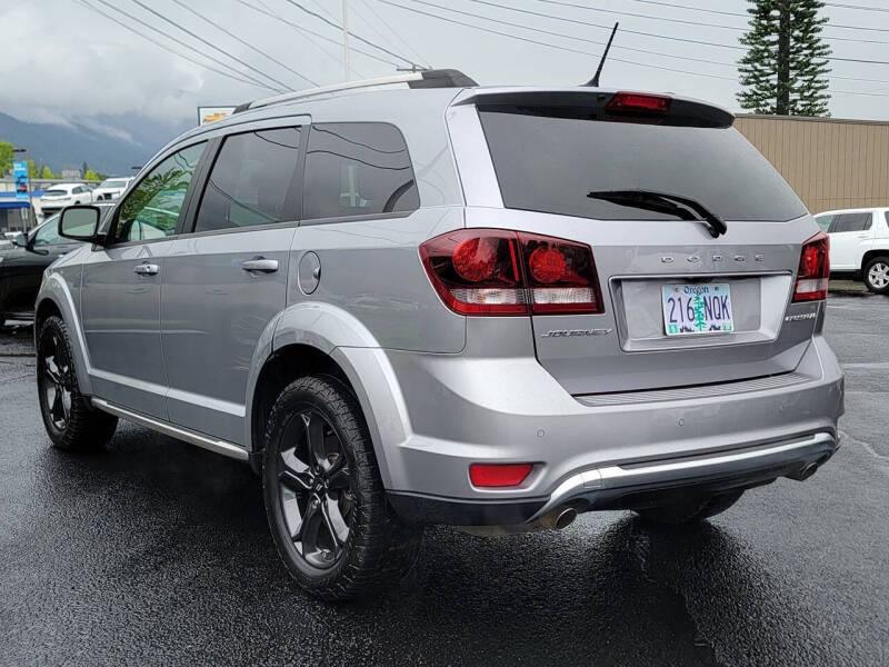 2018 Dodge Journey Crossroad