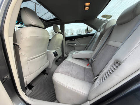 2012 Toyota Camry Hybrid XLE