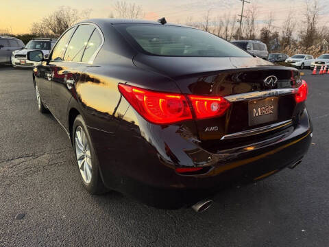 2015 Infiniti Q50 Premium