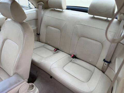 2009 Volkswagen New Beetle Base PZEV