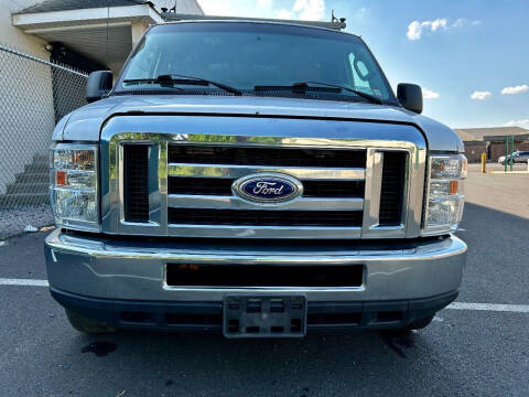 2014 Ford E-Series E-250