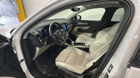 2026 Volvo XC40 B5 Plus
