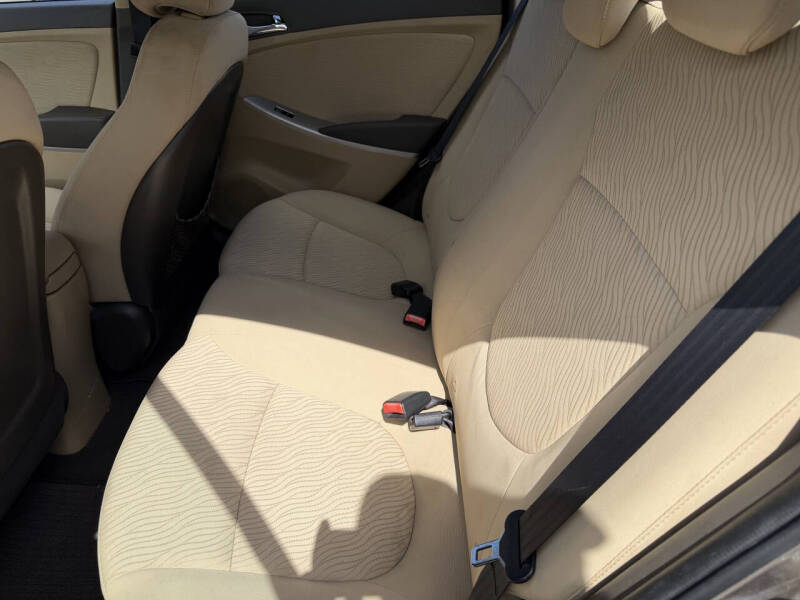 2014 Hyundai Accent GLS