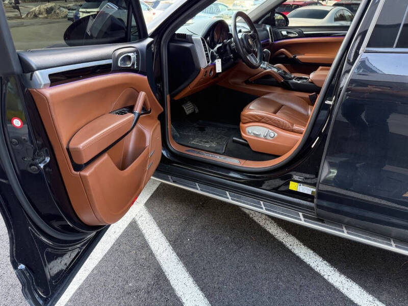 2016 Porsche Cayenne S