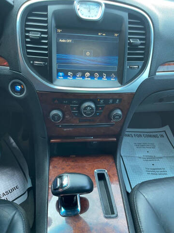 2013 Chrysler 300