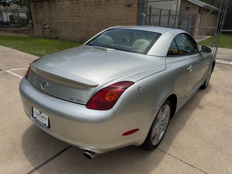 2005 Lexus SC 430