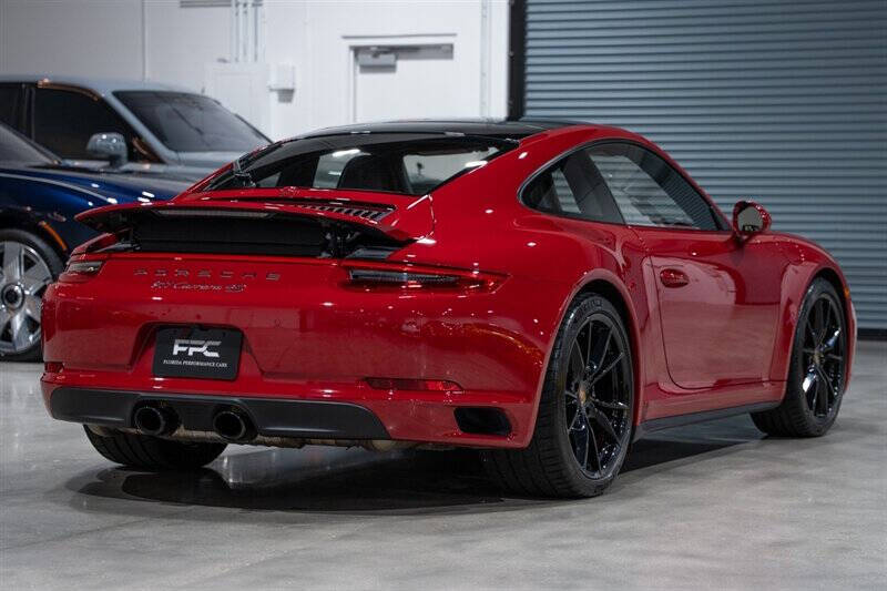 2019 Porsche 911 Carrera 4S