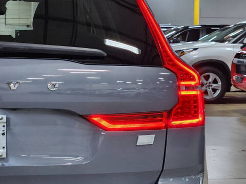 2023 Volvo XC60 Recharge T8 Plus Bright Theme