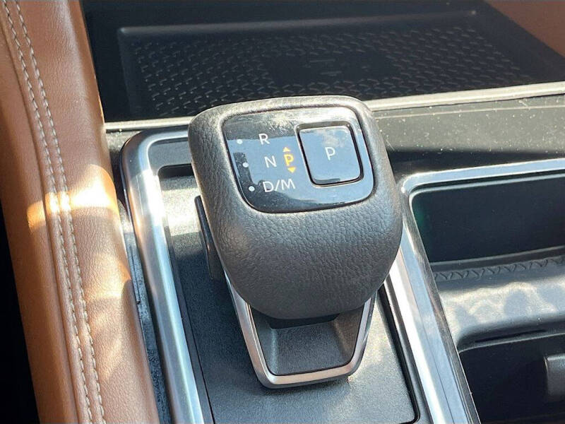2023 Nissan Pathfinder Platinum