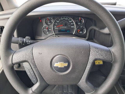 2025 Chevrolet Express 3500
