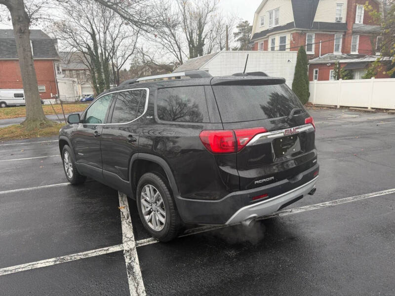 2018 GMC Acadia SLE-2