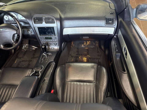 2004 Ford Thunderbird Deluxe