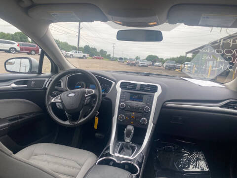 2014 Ford Fusion S