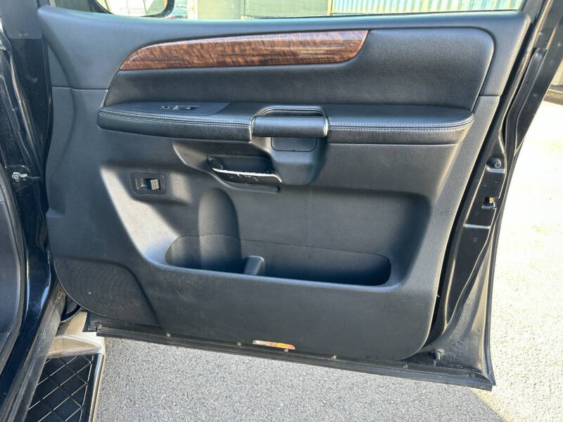 2012 Nissan Armada SL