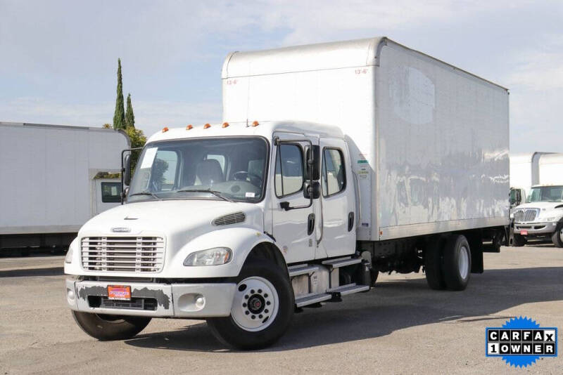 2018 Freightliner M2 106