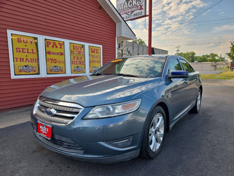 2010 Ford Taurus