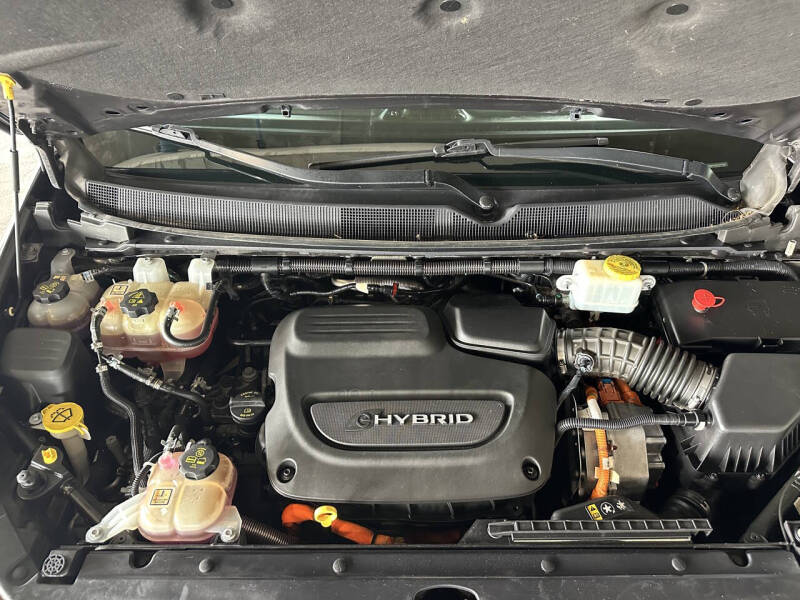 2022 Chrysler Pacifica Hybrid Touring L