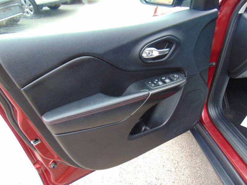 2019 Jeep Cherokee Trailhawk