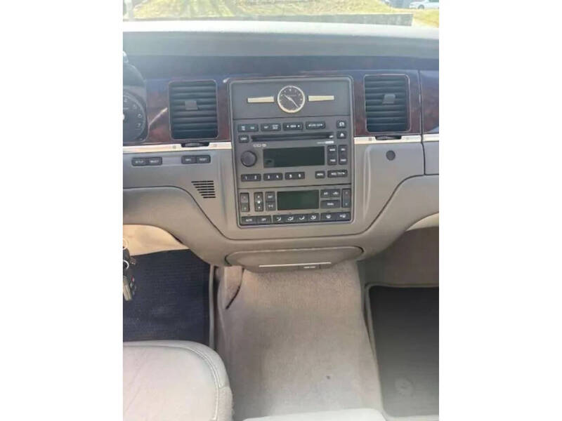 2011 Lincoln Town Car