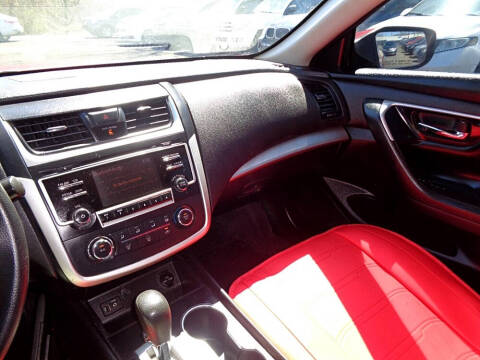 2016 Nissan Altima 2.5 SR