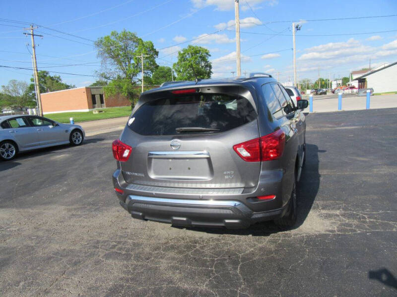 2017 Nissan Pathfinder S