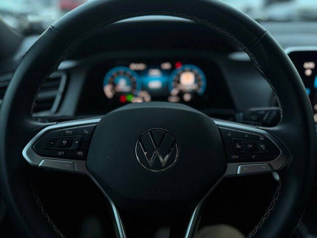 2025 Volkswagen Atlas Cross Sport SE 4Motion