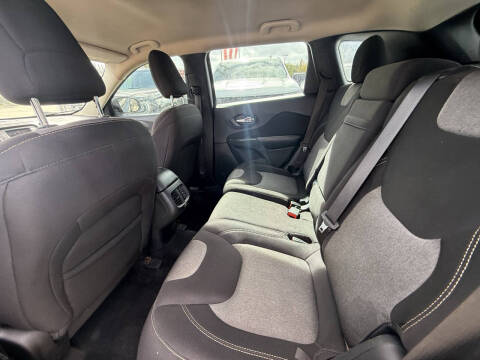 2016 Jeep Cherokee Sport Altitude