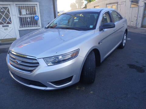 2015 Ford Taurus SE